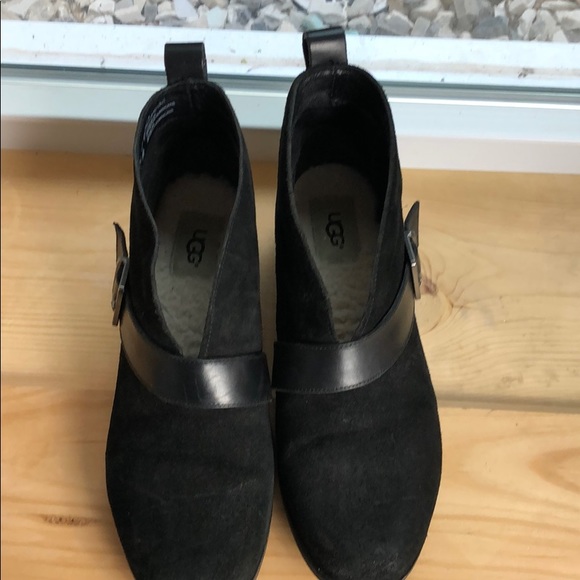UGG Australia Wright Belted Booties Boot Shoes 8 - Picture 7 of 10